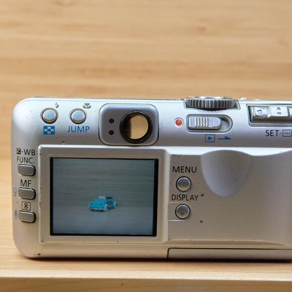 Vintage Canon PowerShot S45 4MP Digital Camera w/ 3x Optical Zoom, Made in Japan - Picture 5 of 9